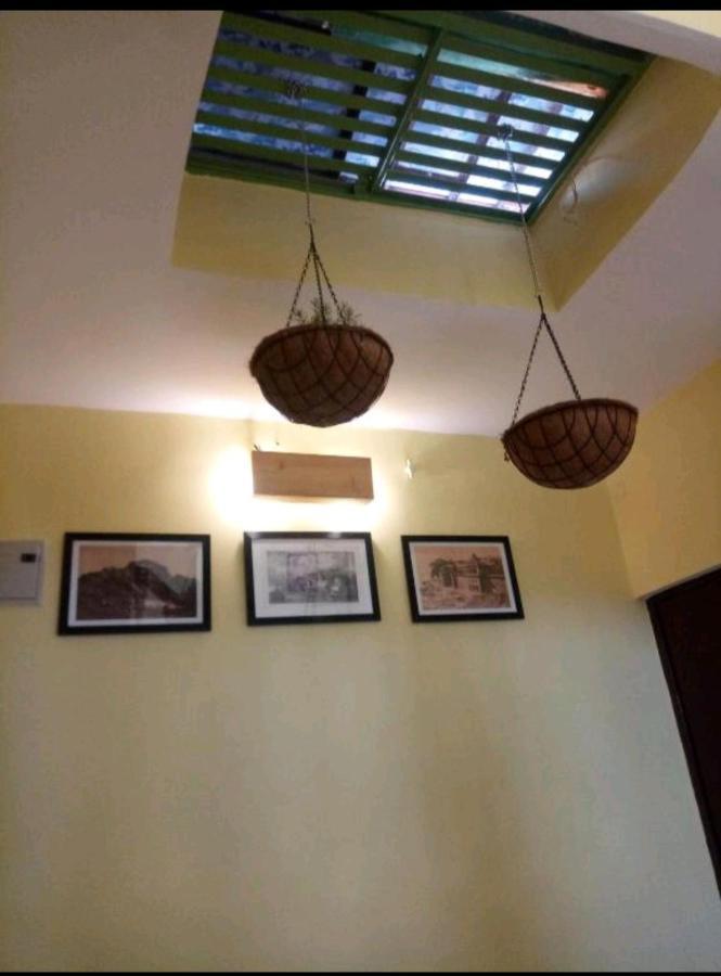 Monalisa Hostel Varanasi Exterior foto