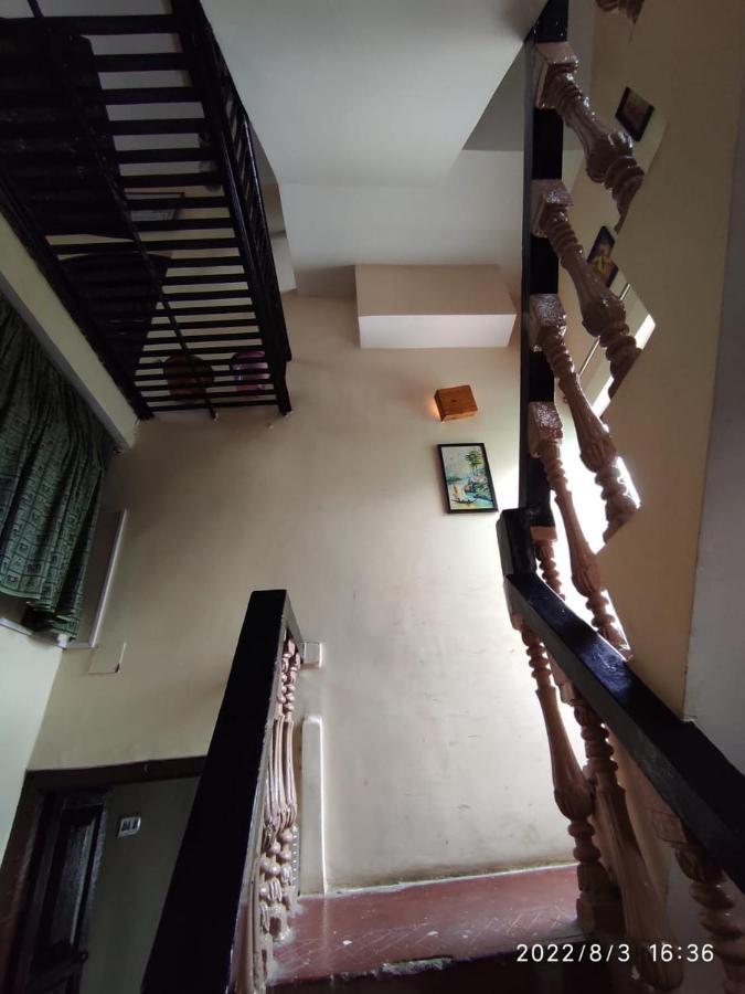 Monalisa Hostel Varanasi Exterior foto